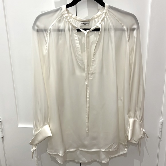 Club Monaco 100% silk blouse - Picture 2 of 7